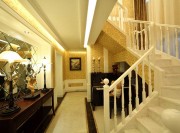 清新新古典風(fēng)格150平米別墅客廳樓梯裝修效果圖 清新新古典風(fēng)格150平米別墅客廳樓梯裝修效果圖