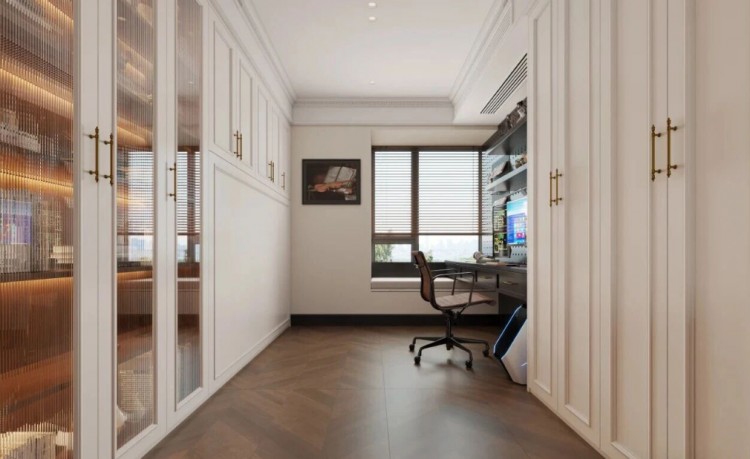 法式復古三居室衣帽間裝修效果圖